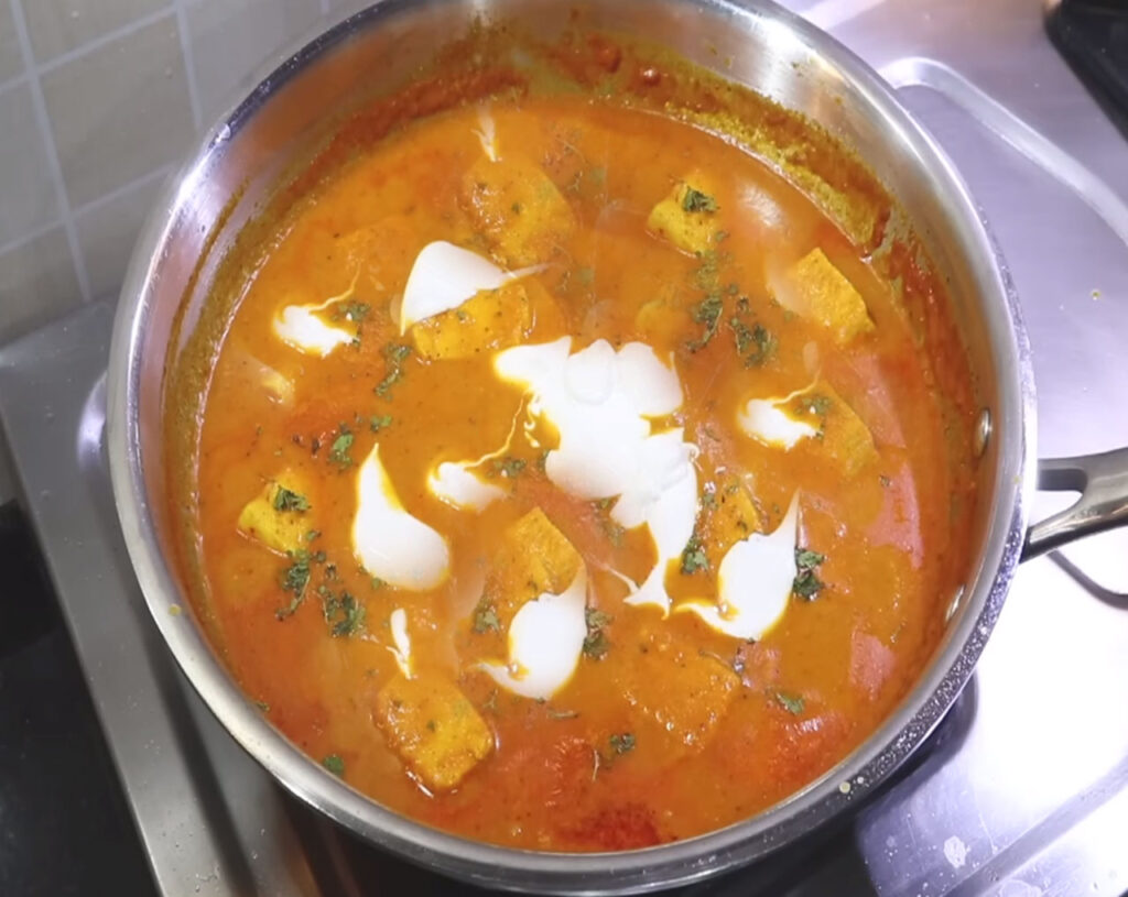 add cream in shahi paneer