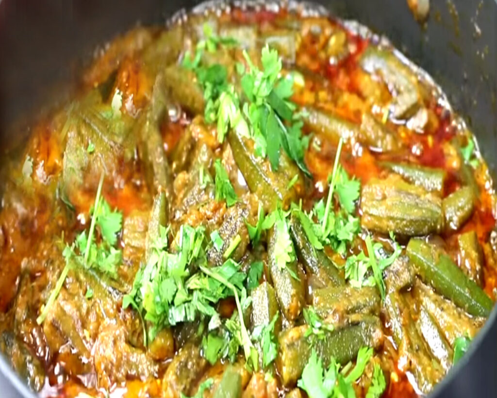 perfectly cooked bhindi masala recipe garnish with chopped coriander leaves