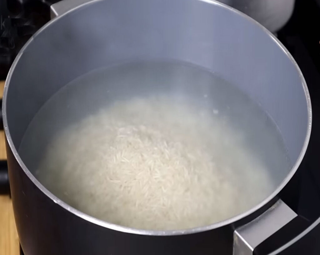 soaking rice in water