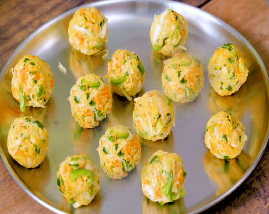 round shape veg manchurian balls on plate
