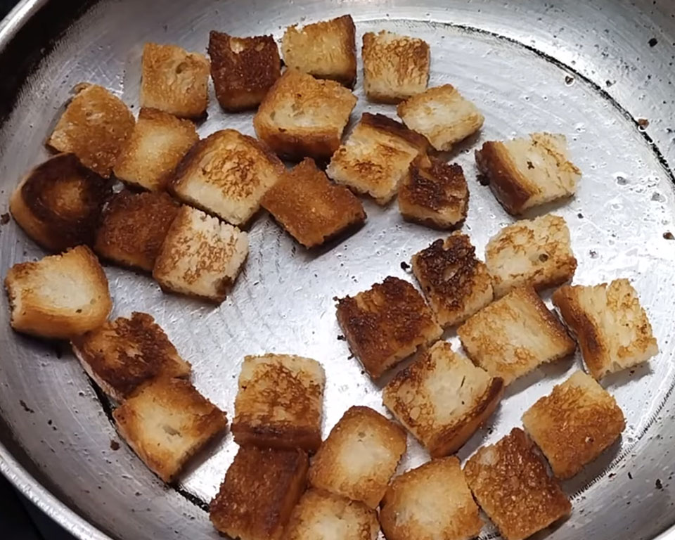 Fried golden brown bread for soup croutons