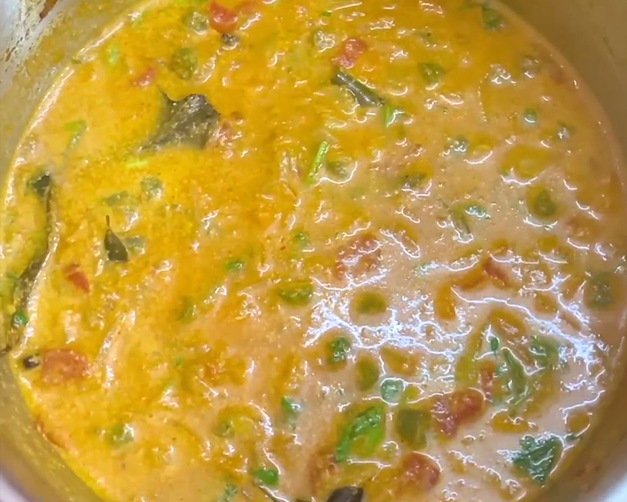 Veg kurma is cooking