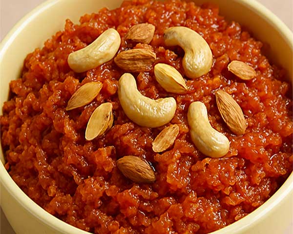Carrot Halwa Recipe (Gajar Ka Halwa)